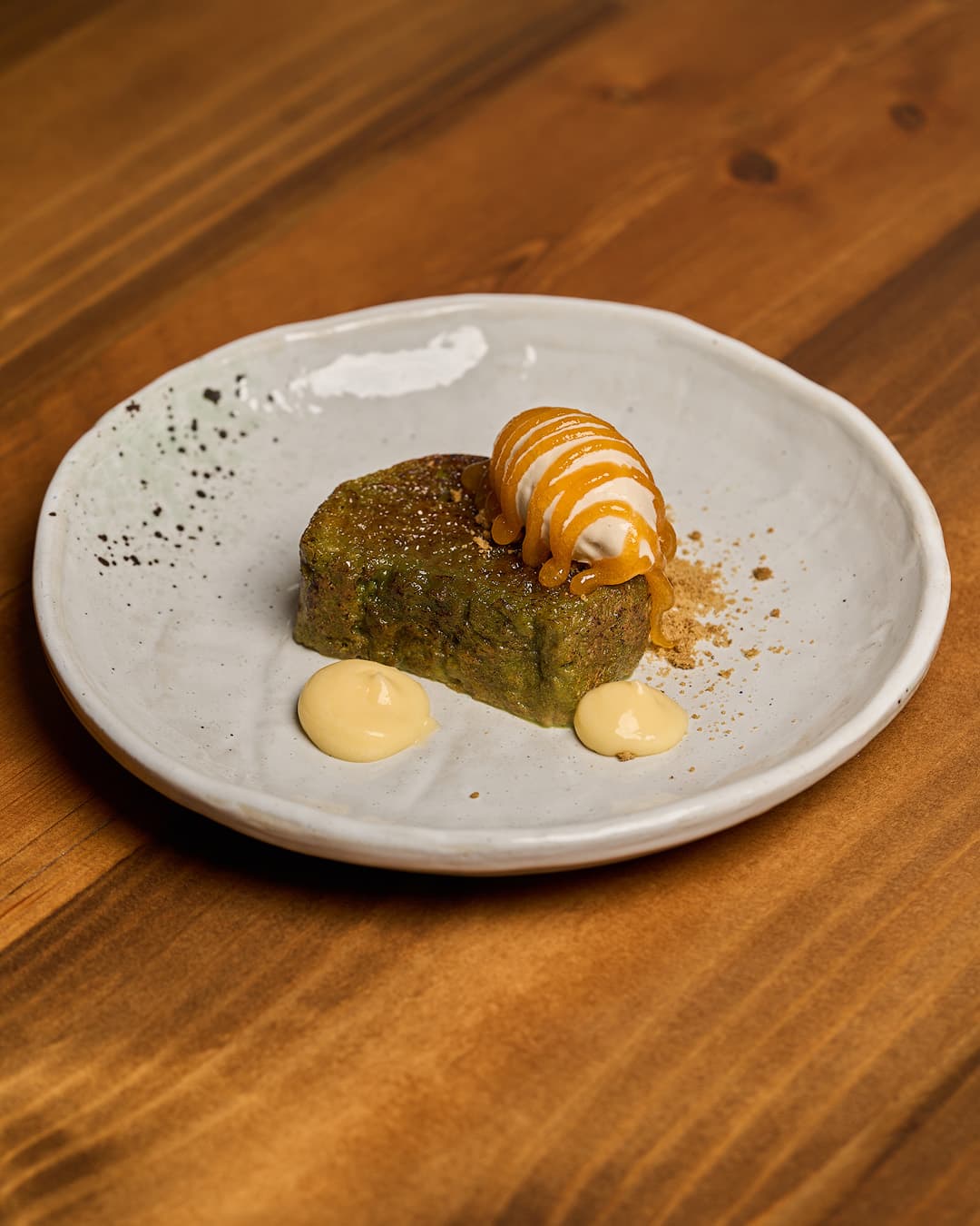 Torrija de hierbabuena con limón y ron en Steki, Alicante