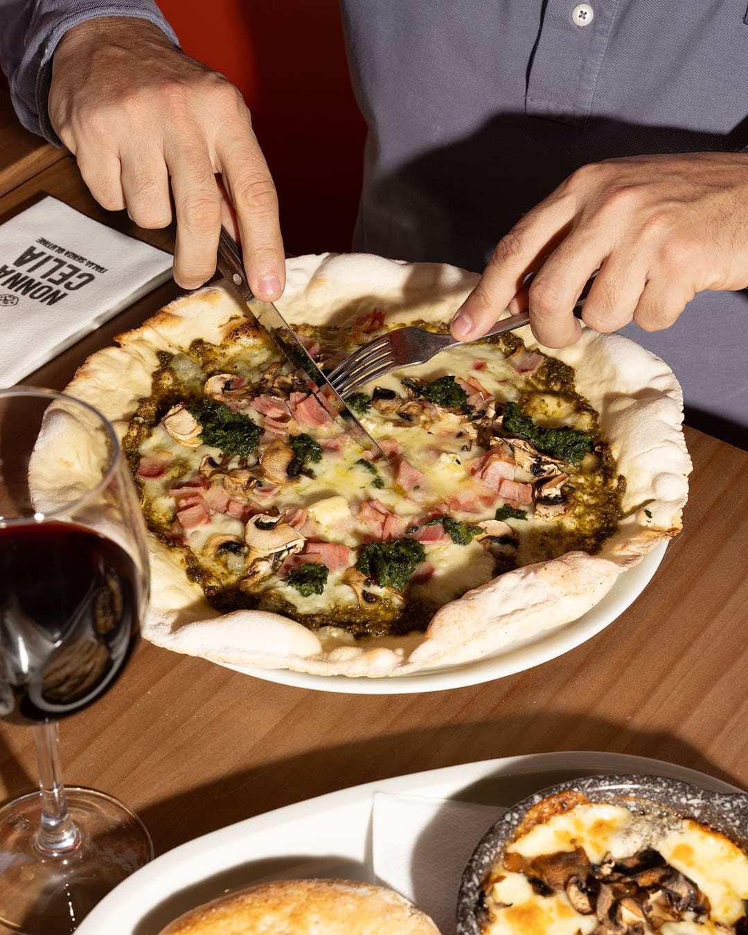 Gluten-free pizza at Nonna Celia, Italian restaurant at Playa de San Juan, Alicante