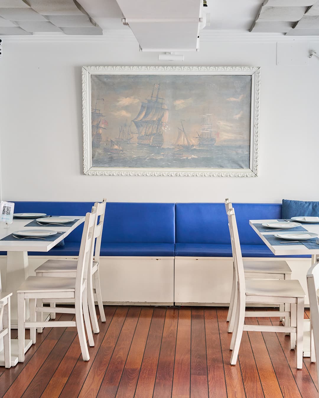 Fachada del restaurante La Vela en El Campello, Alicante