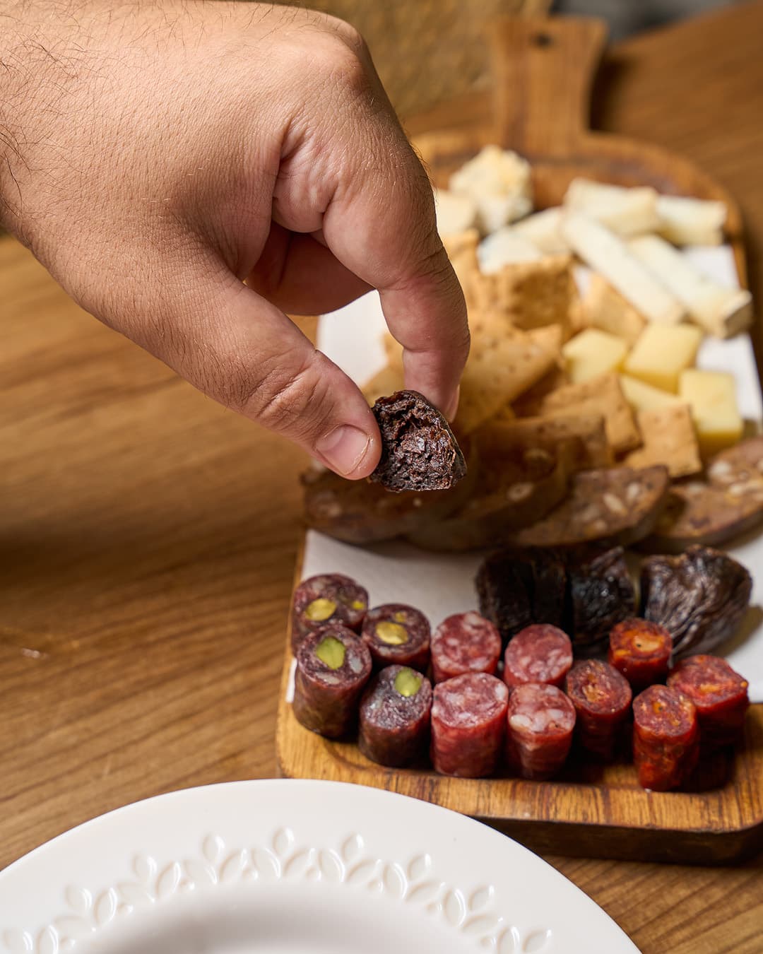 Maestro Fulgencio charcuterie board at Zagálico, Alicante