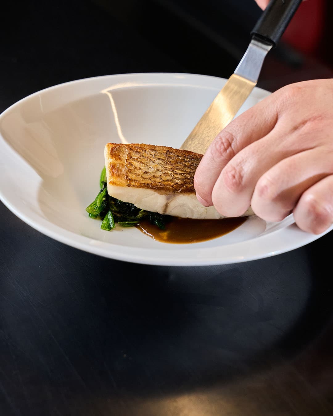 Pescado de lonja fresco en Plëgat, cocina de producto en Alicante