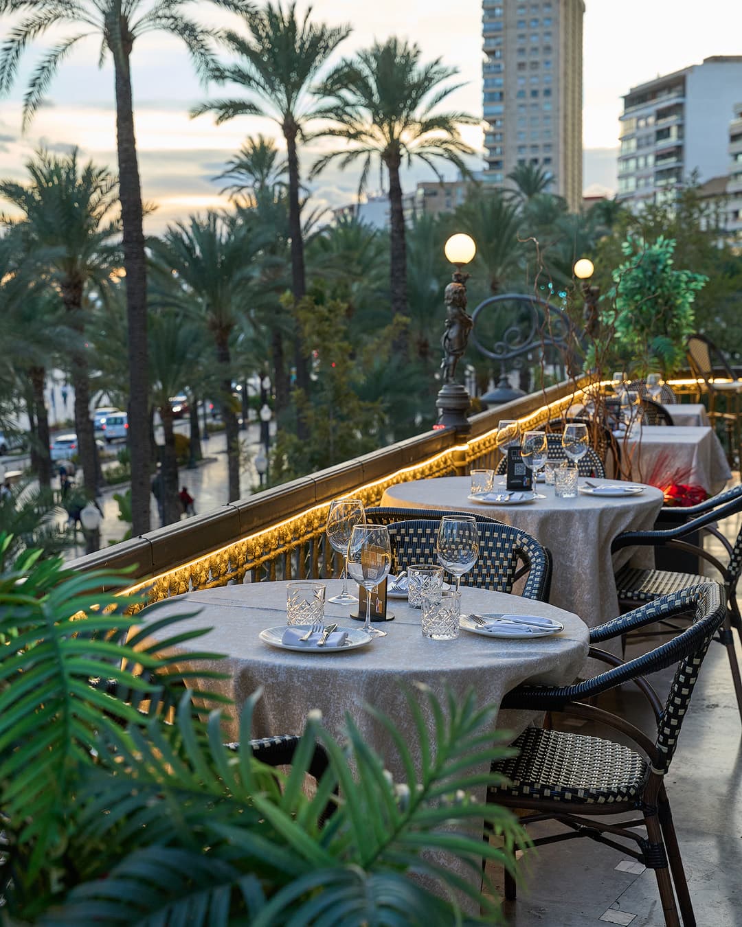 Teselas terrace overlooking the Explanada de Alicante